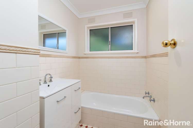 Sixth view of Homely house listing, 2 Yarrah Street, Kooringal NSW 2650