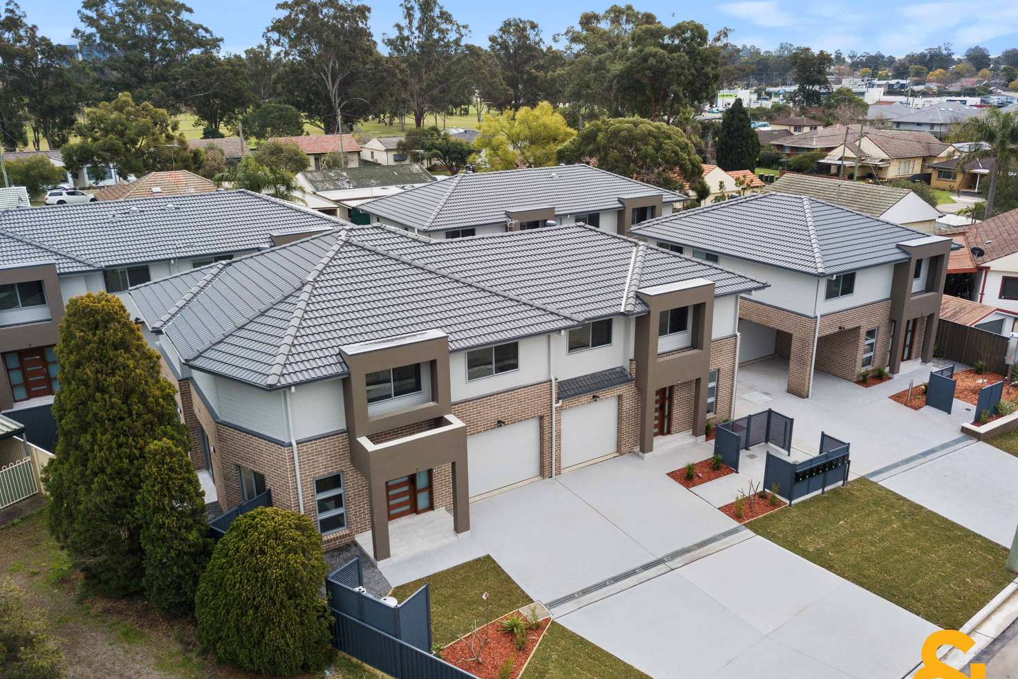 Main view of Homely townhouse listing, 2/5-6 Daphne Close, Kingswood NSW 2747