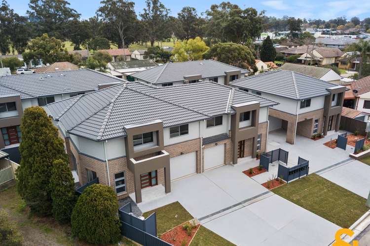 Main view of Homely townhouse listing, 2/5-6 Daphne Close, Kingswood NSW 2747