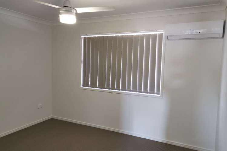 Fifth view of Homely semiDetached listing, 12b Sunrise Court, Loganlea QLD 4131