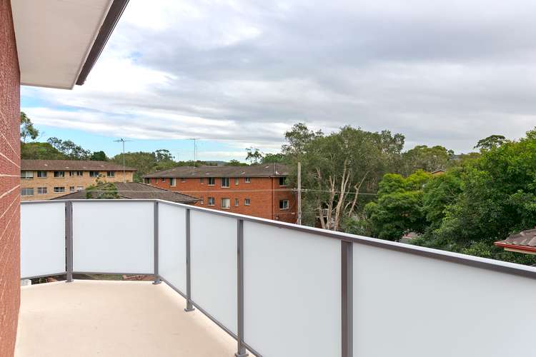 Second view of Homely apartment listing, 6/29 Westminster Avenue, Dee Why NSW 2099