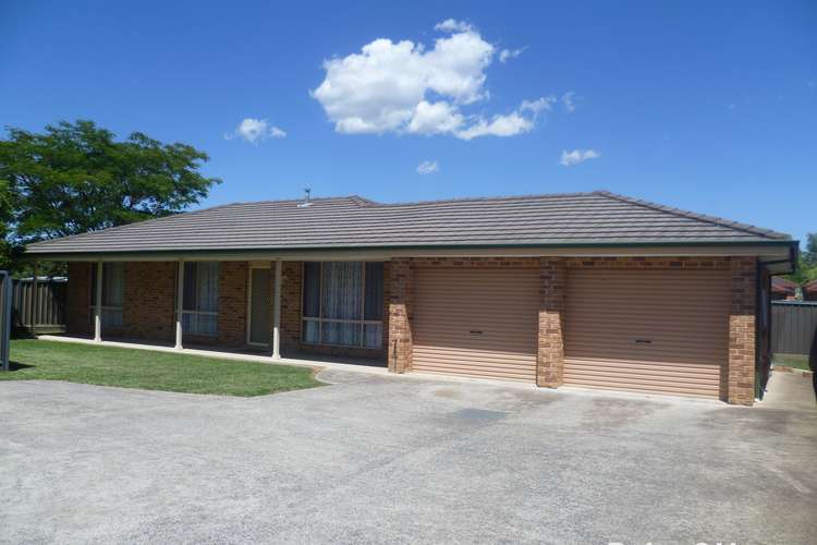 Main view of Homely house listing, 2 / 3 Taronga Avenue, Orange NSW 2800
