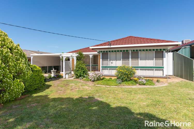 Second view of Homely house listing, 50 Walana Crescent, Kooringal NSW 2650