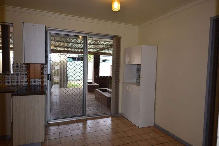 Fifth view of Homely house listing, 2 Maddox Place, Parmelia WA 6167