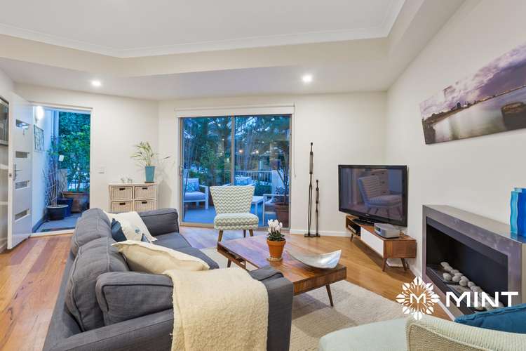 Sixth view of Homely house listing, 4/30 Heirisson Way, North Coogee WA 6163