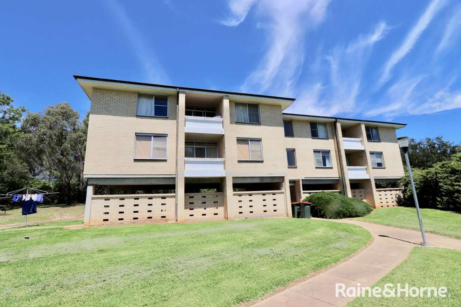 Main view of Homely unit listing, 14/14 Griffin, Bathurst NSW 2795