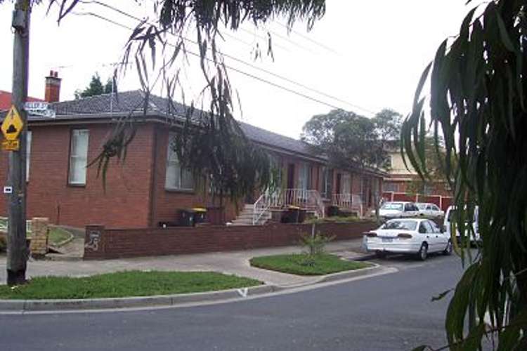 Main view of Homely unit listing, 3/28 Heller Street, Brunswick VIC 3056