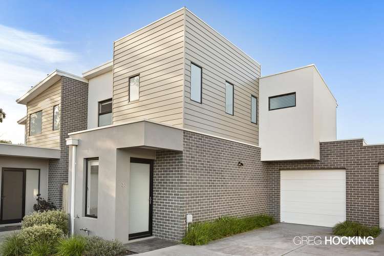 Main view of Homely townhouse listing, 3/27 Woodbine Grove, Chelsea VIC 3196