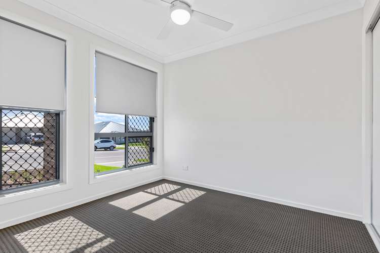 Second view of Homely semiDetached listing, 2/6 Harlington Ave, Farley NSW 2320