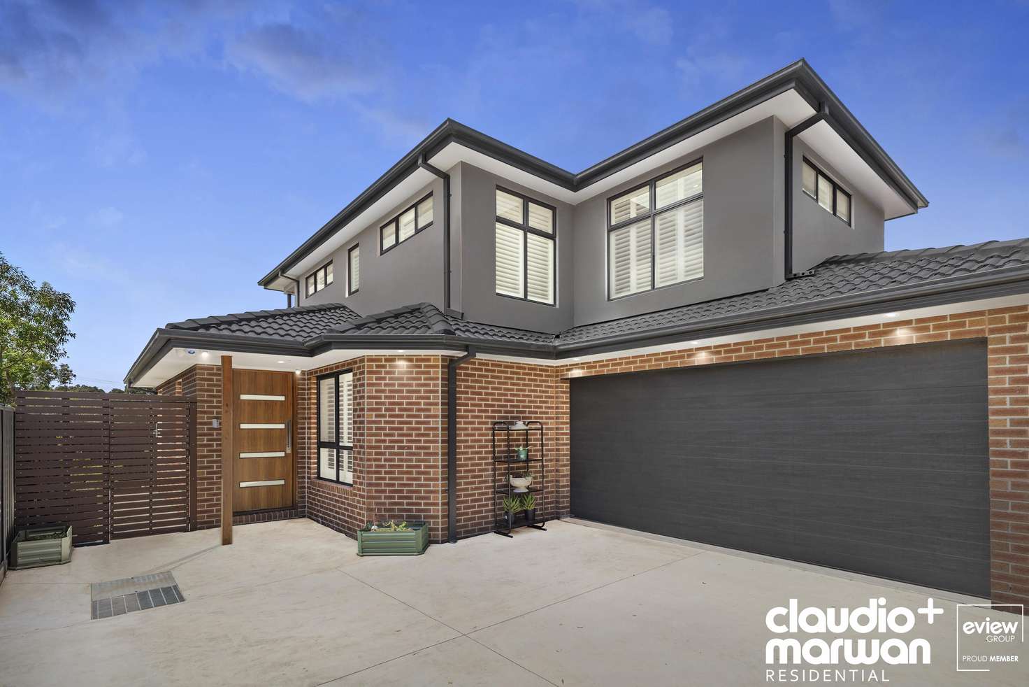 Main view of Homely townhouse listing, 2/38 Somerlayton Crescent, Fawkner VIC 3060