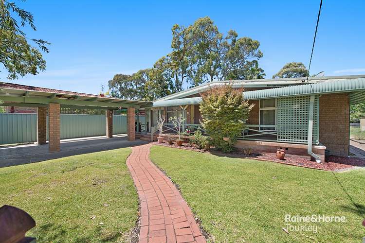 11 Ginganup Road, Summerland Point NSW 2259