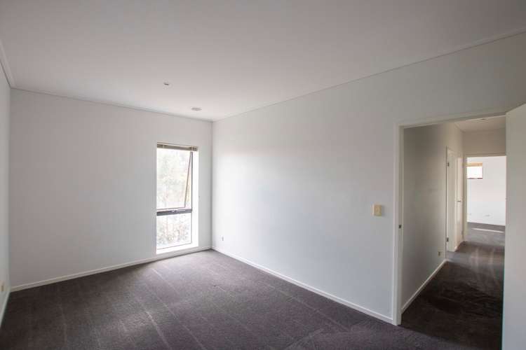 Fifth view of Homely apartment listing, 4/3 Mill Park Drive, Mill Park VIC 3082