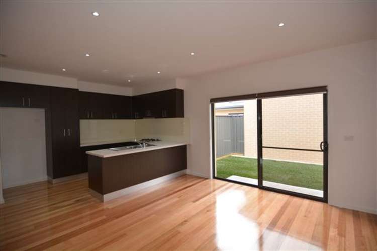 Fourth view of Homely townhouse listing, 2/5 Powell Crescent, Maidstone VIC 3012