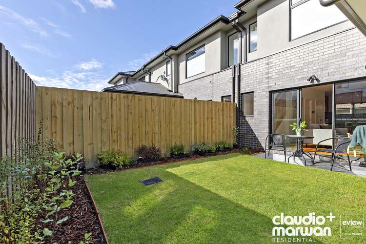 Main view of Homely townhouse listing, 2/21 Clovelly Avenue, Glenroy VIC 3046