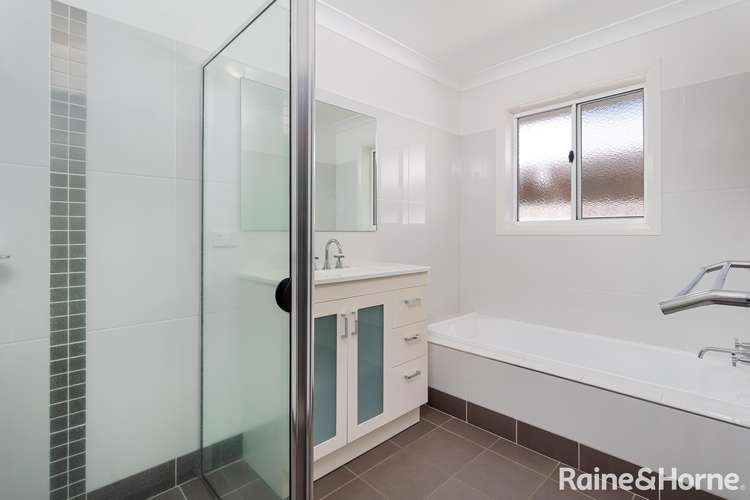 Sixth view of Homely house listing, 2/24 Dundale Crescent, Estella NSW 2650