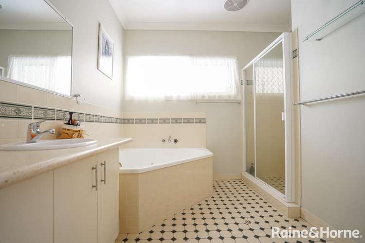 Seventh view of Homely unit listing, 4/415-417 Boat Harbour Drive, Torquay QLD 4655