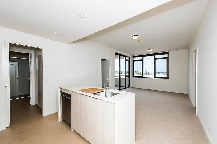 23/1 Freshwater Parade