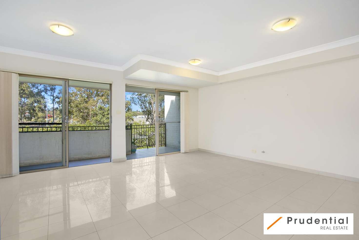 Main view of Homely apartment listing, 17/41 Woodhouse Drive, Ambarvale NSW 2560