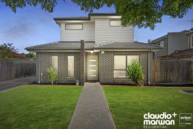 Main view of Homely townhouse listing, 1/105 West Street, Hadfield VIC 3046