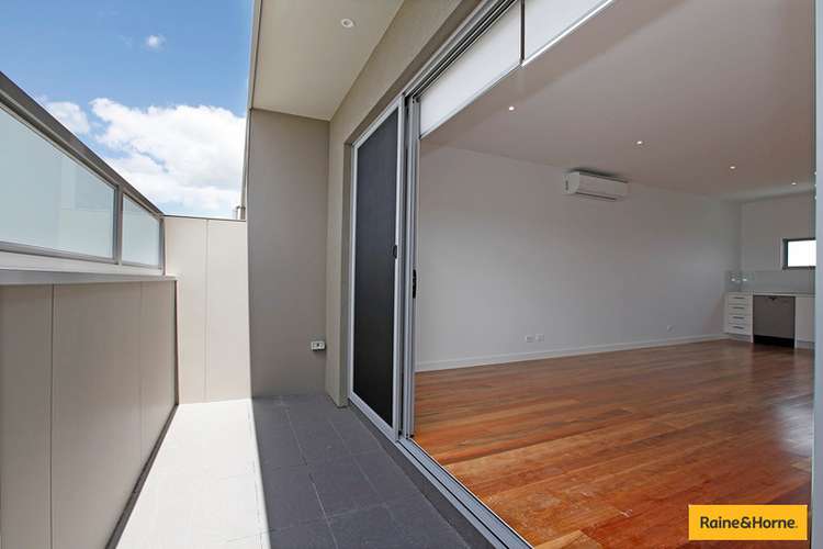 Third view of Homely townhouse listing, 6/1A Regent Street, Ascot Vale VIC 3032