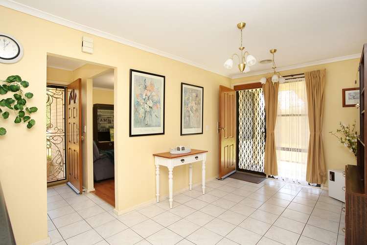 Fifth view of Homely house listing, 4 Gobur Court, Meadow Heights VIC 3048