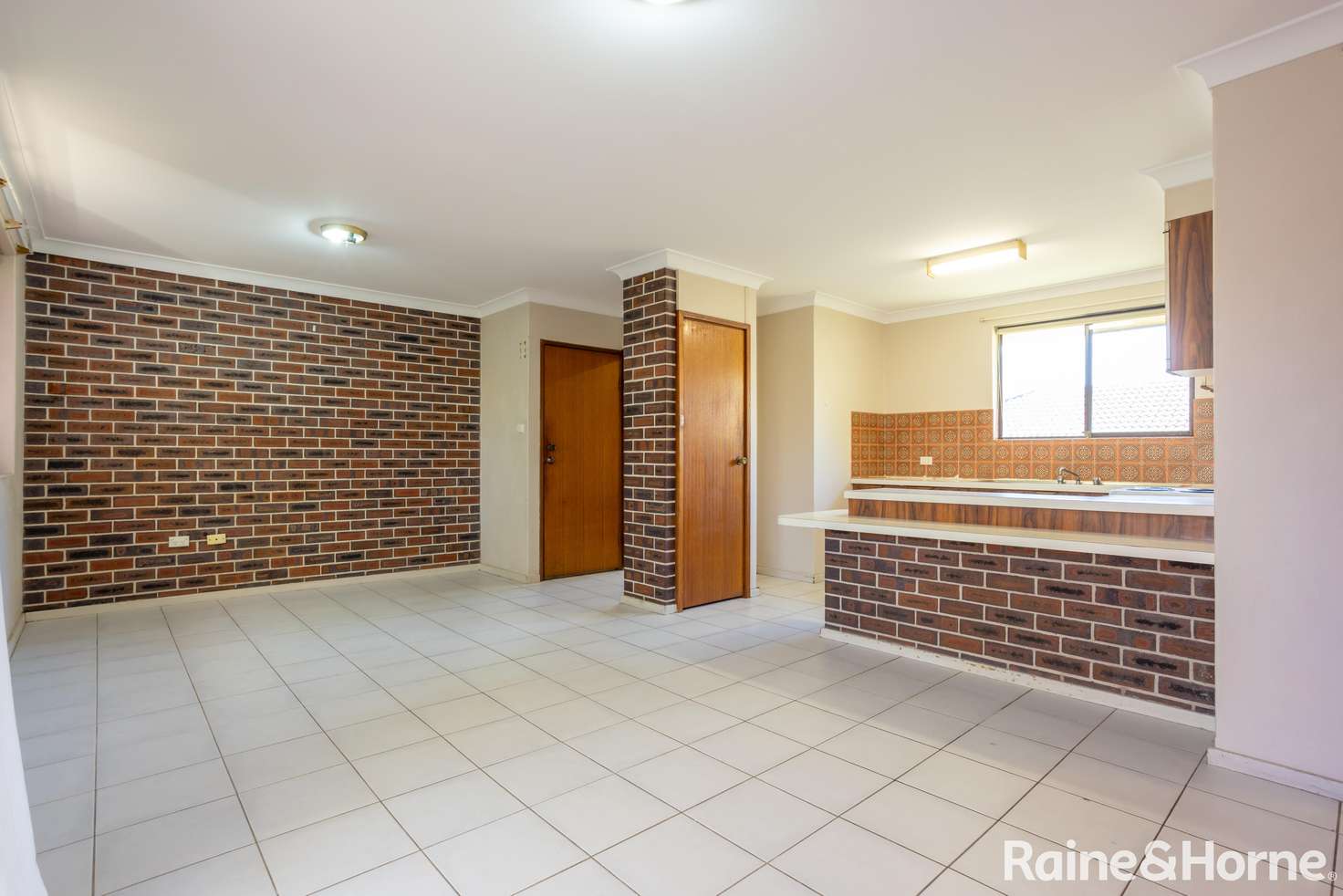 Main view of Homely unit listing, 1/16 Sinclair Street, Gosford NSW 2250