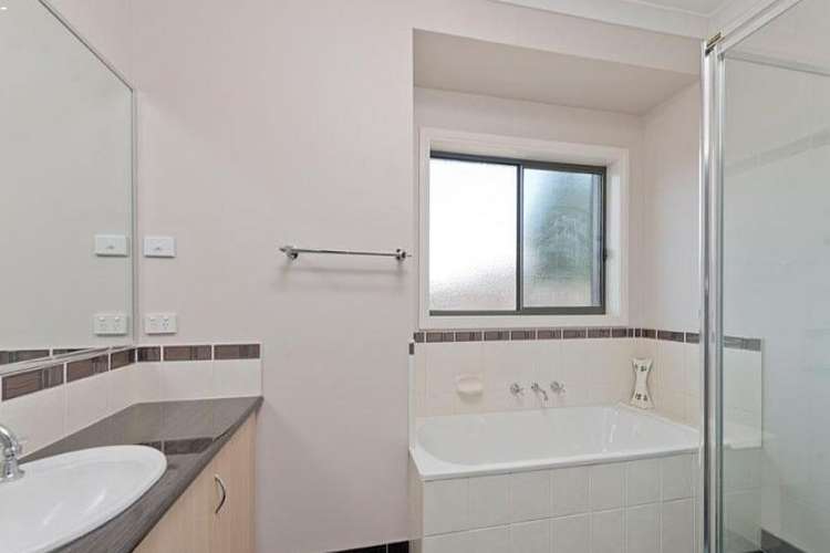 Fifth view of Homely house listing, 3 Iris Place, Point Cook VIC 3030