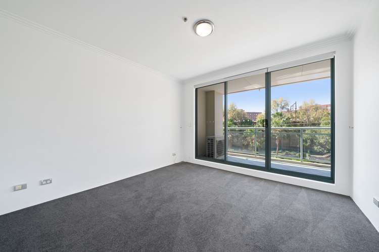 Fourth view of Homely apartment listing, 5/110 Alfred Street, Milsons Point NSW 2061