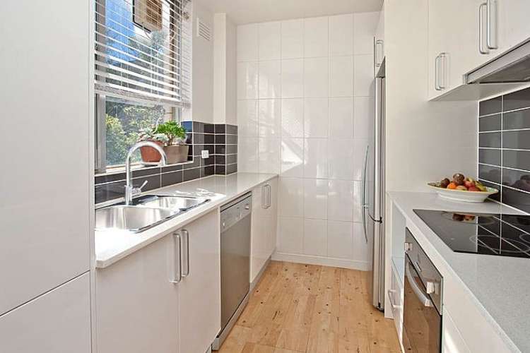 Third view of Homely apartment listing, 4/182 Raglan Street, Mosman NSW 2088