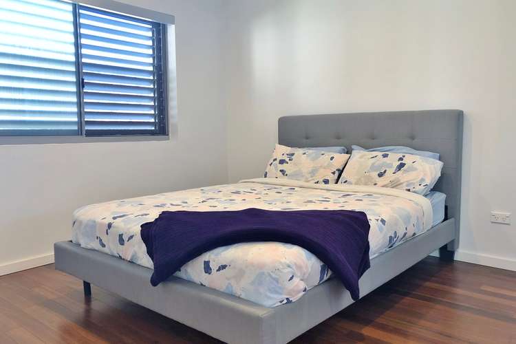 Third view of Homely apartment listing, 2/5 Little Street, Maroubra NSW 2035