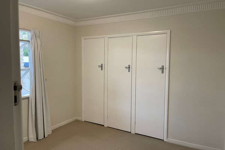 Fifth view of Homely house listing, 15 Noreen Street, Chapel Hill QLD 4069