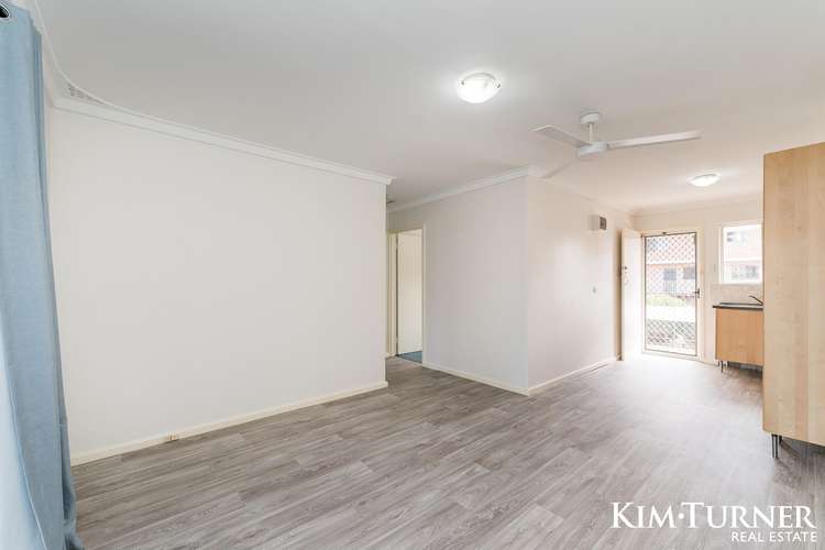 Fifth view of Homely unit listing, 5B/305 Harborne Street, Glendalough WA 6016