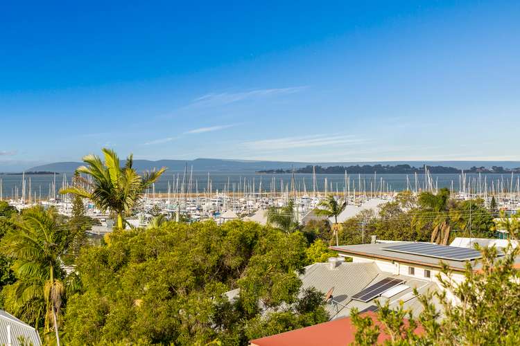 142 Carlton Terrace, Manly QLD 4179