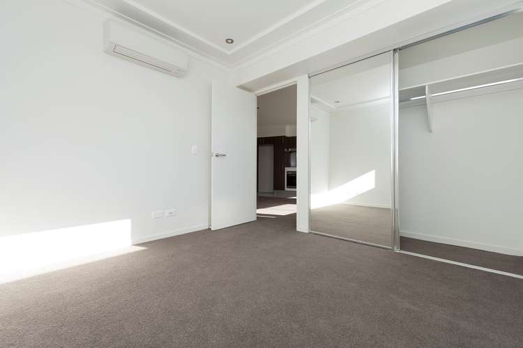 Main view of Homely house listing, 302/35 MCDOUGALL, Milton QLD 4064