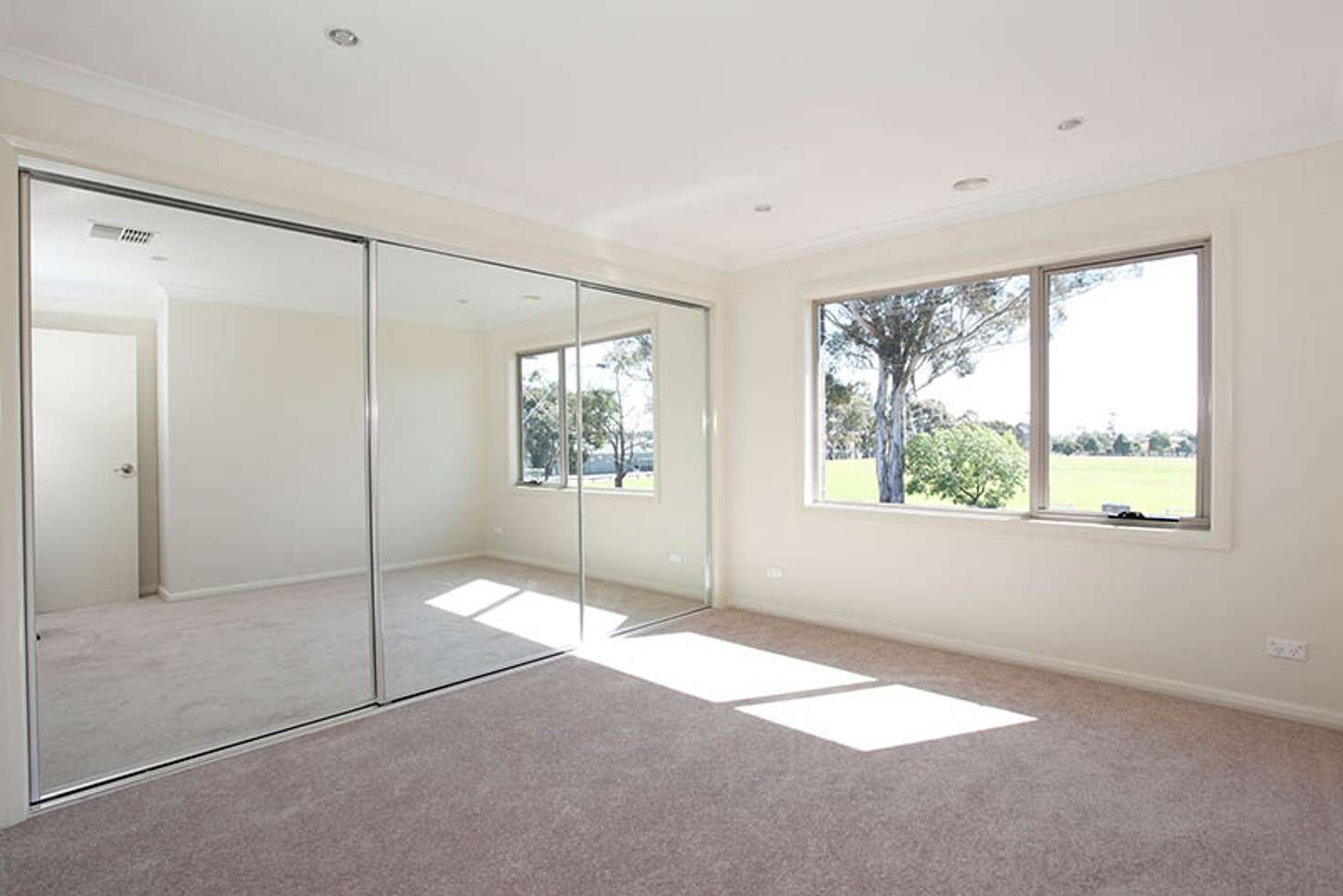 Main view of Homely townhouse listing, 2/228 Cumberland Road, Pascoe Vale VIC 3044