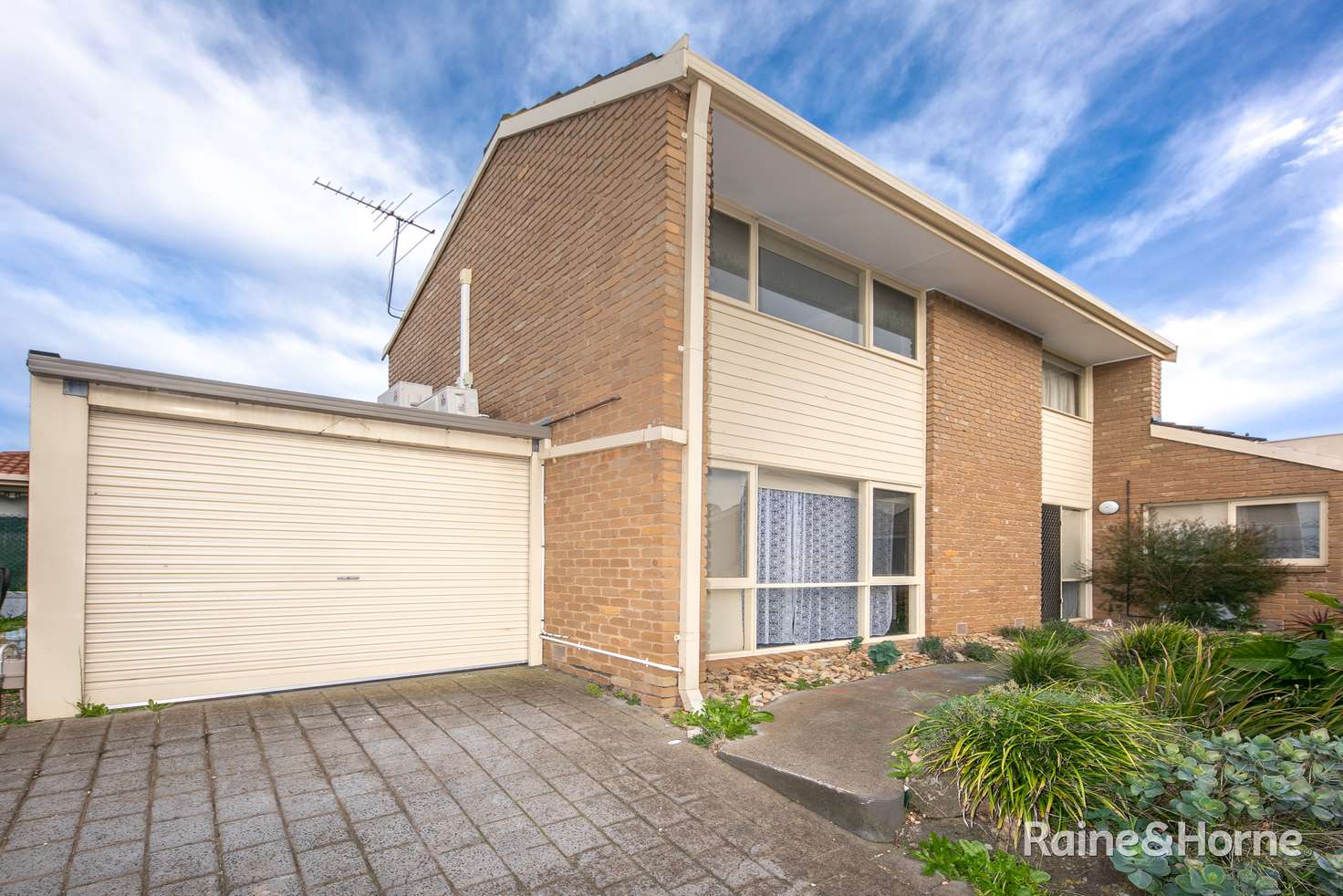 Main view of Homely unit listing, 11/28 Darbyshire Street, Sunbury VIC 3429