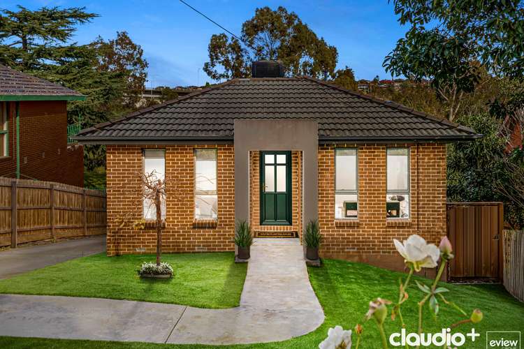 17 Cleve Road, Pascoe Vale South VIC 3044