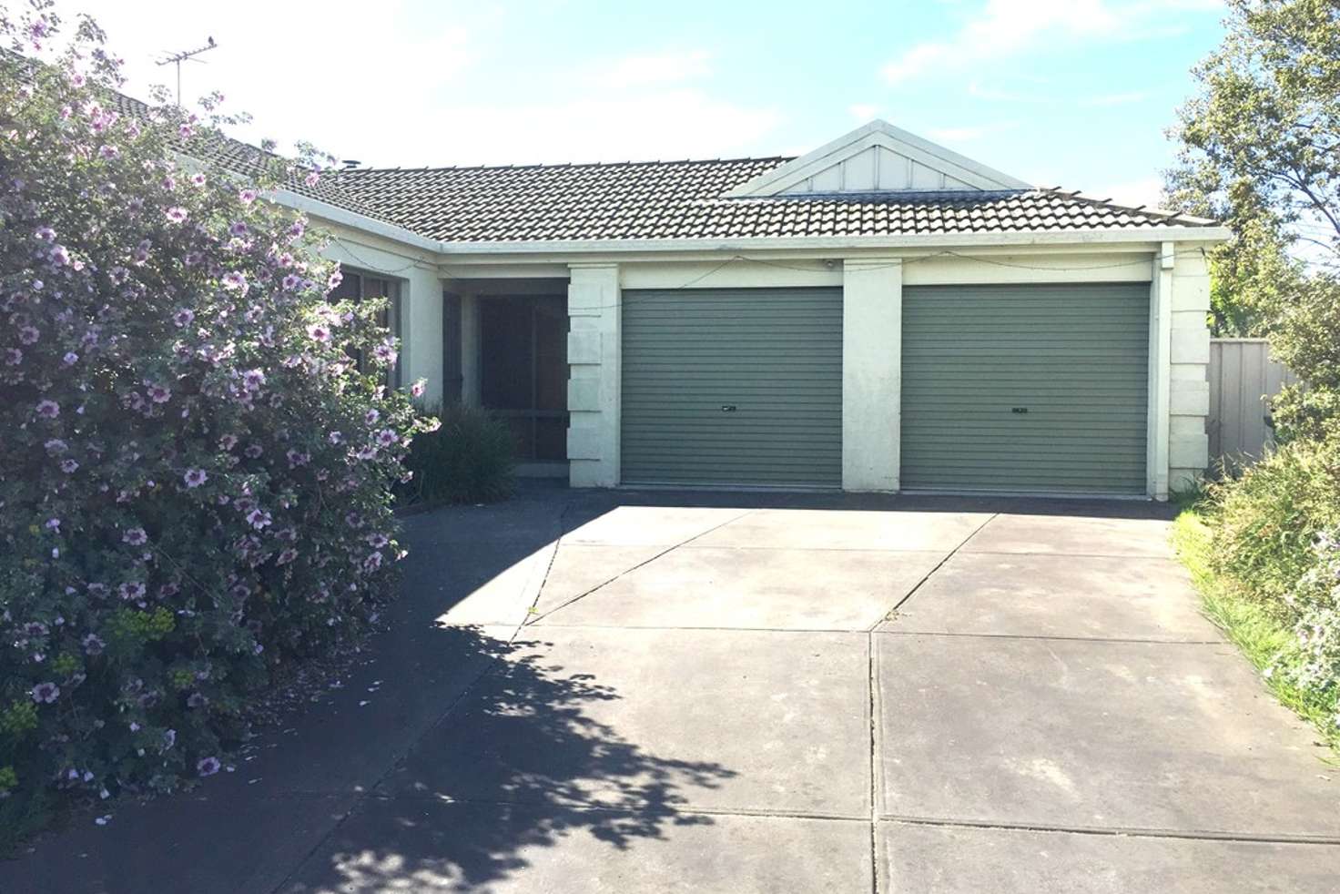 Main view of Homely house listing, 25 Maple Place, Craigieburn VIC 3064