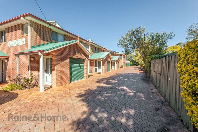 Main view of Homely unit listing, 2/150 Russell Street, Newtown QLD 4350