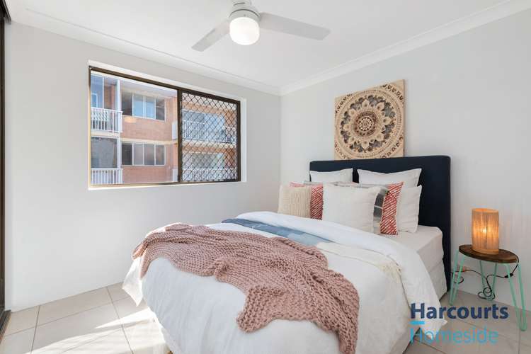 Fourth view of Homely unit listing, 2/12 Crown Street, Holland Park West QLD 4121