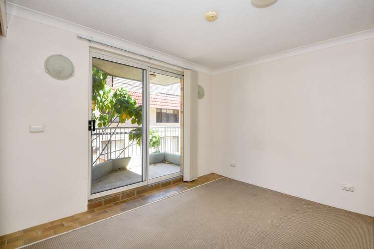 Fourth view of Homely unit listing, 4/10 Second Avenue, Broadbeach QLD 4218