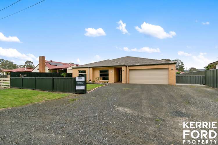 Second view of Homely house listing, 15 Ries Street, Toongabbie VIC 3856