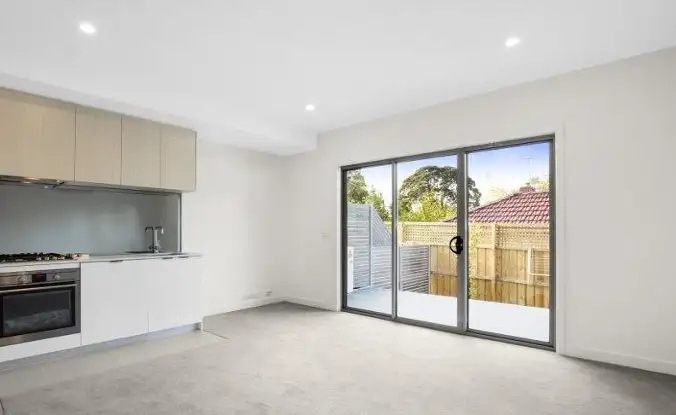 303-305 Huntingdale Road