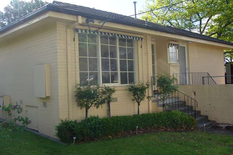 Main view of Homely unit listing, 2/100 Windsor Crescent, Surrey Hills VIC 3127