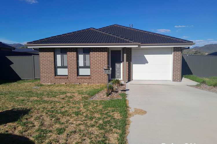 Main view of Homely semiDetached listing, 1/8 Cliffdale Place, Kootingal NSW 2352