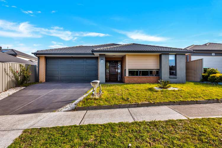 Main view of Homely house listing, 15 Barter Crescent, Cranbourne East VIC 3977