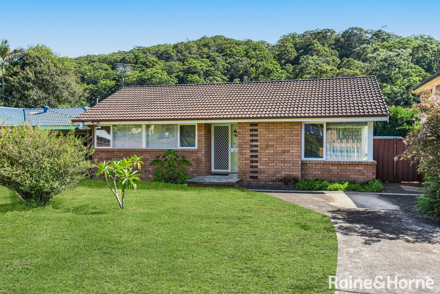 Main view of Homely house listing, 29 Blue Waters Parade, Tascott NSW 2250