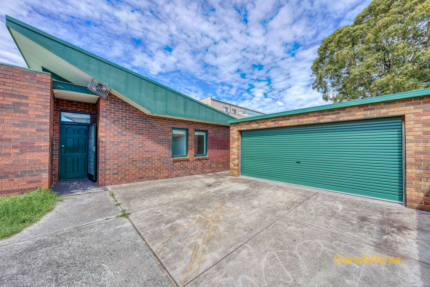 Main view of Homely house listing, 2/33 Scott Street, Dandenong VIC 3175