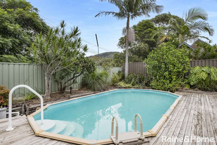 Second view of Homely house listing, 27 Amundsen Avenue, Shoalhaven Heads NSW 2535