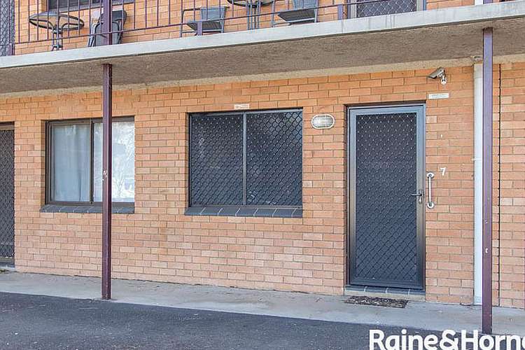 7/31 Seymour Street, Bathurst NSW 2795